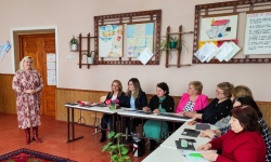 Структура діяльності вчителя в освітньому процесі: круглий стіл для учителів румунської мови та літератури