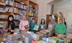 Маленький внесок освітян Буковини у справу підтримки українських дітей за кордоном