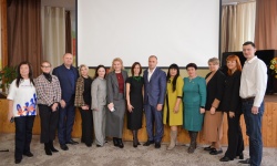 Акцент на концептуальні засади реформування профільної середньої освіти